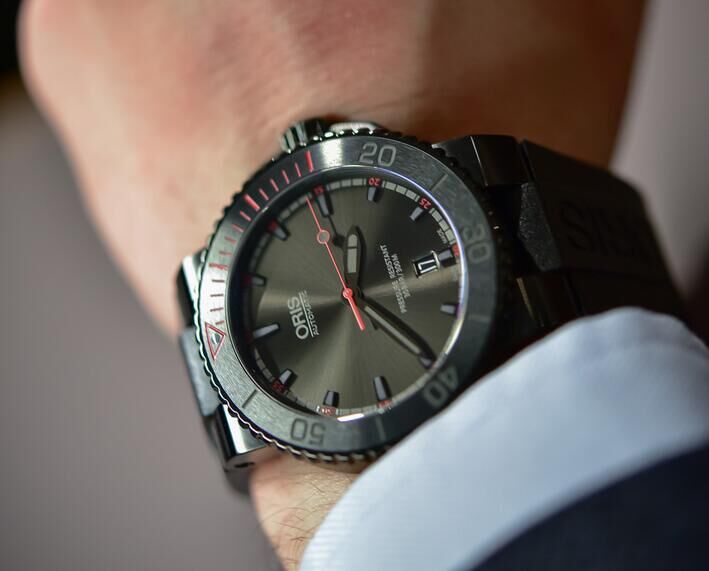 Oris-El-Hierro-Limited-Edition_