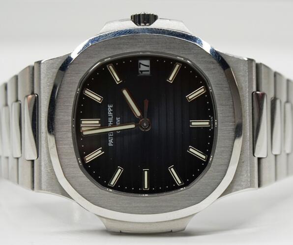 The Patek Philippe Nautilus fake is best choice for men.